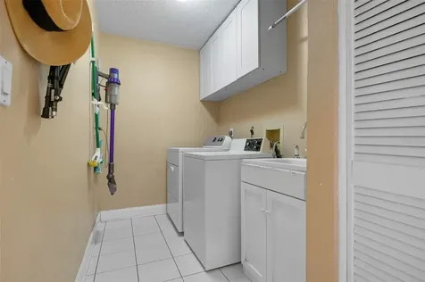 4411 Violet Avenue Sarasota FL 34233