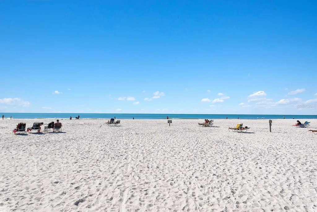 1200 E Peppertree Lane Sarasota FL 34242