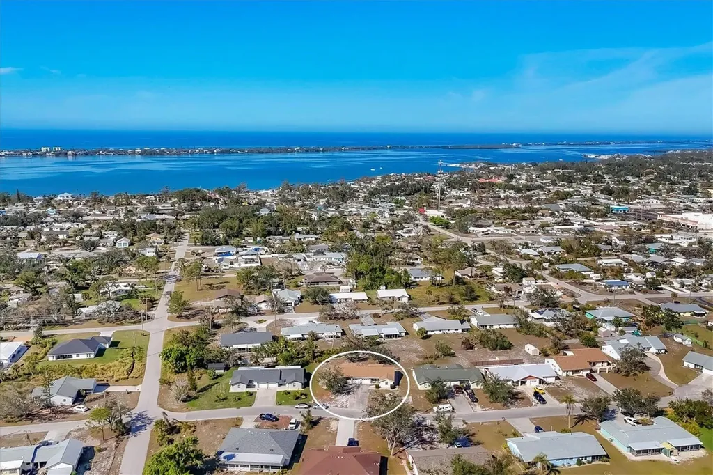 680 Harvey Street Englewood FL 34223
