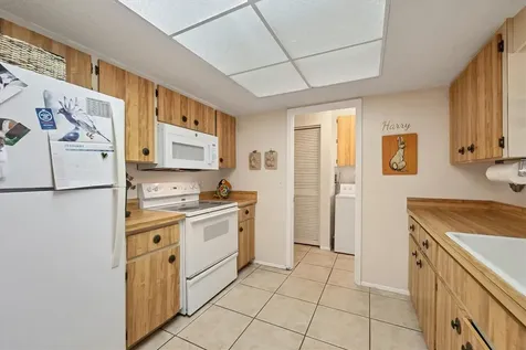 680 Harvey Street Englewood FL 34223