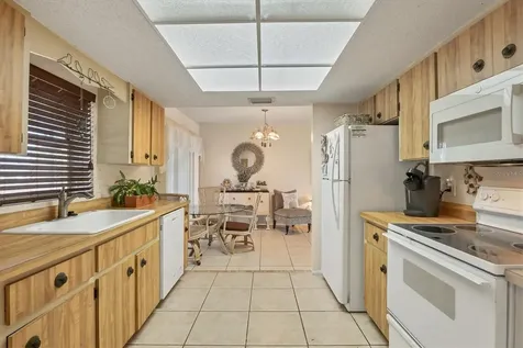 680 Harvey Street Englewood FL 34223