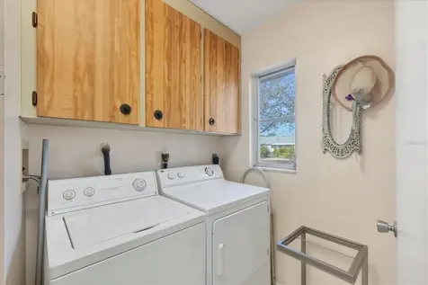 680 Harvey Street Englewood FL 34223