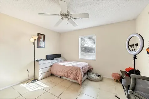 680 Harvey Street Englewood FL 34223