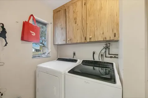 680 Harvey Street Englewood FL 34223