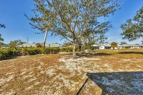 680 Harvey Street Englewood FL 34223