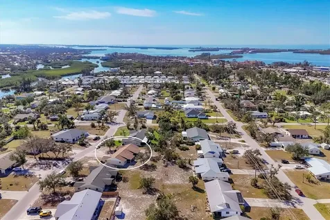 680 Harvey Street Englewood FL 34223