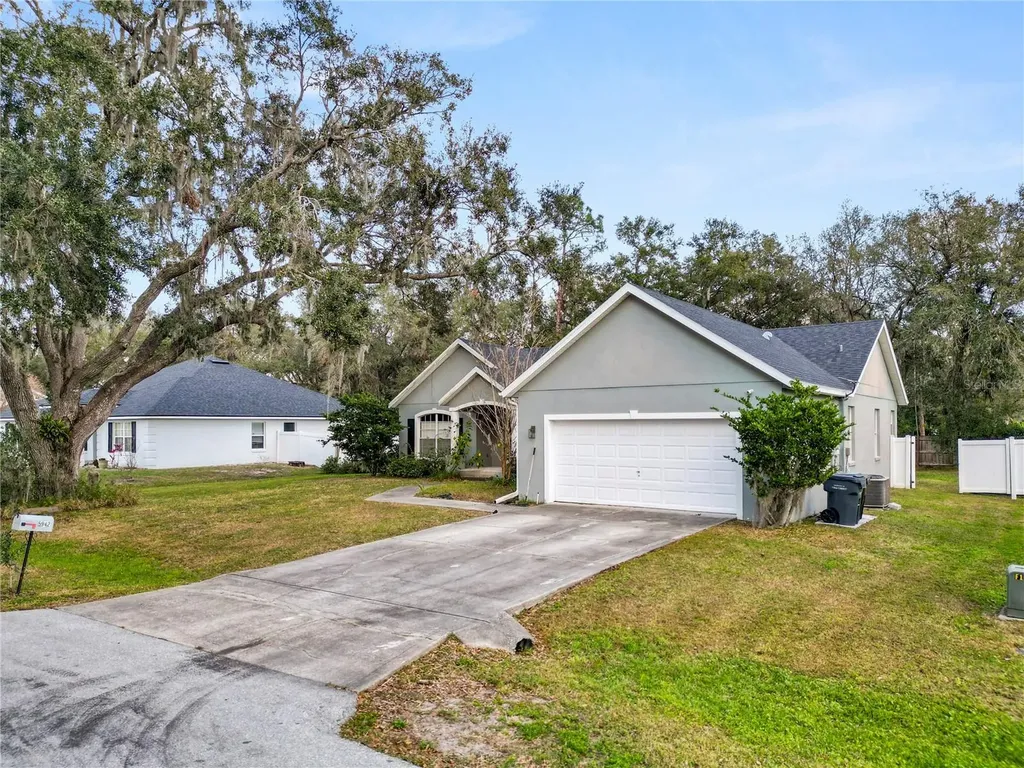 5942 White Tail Loop Lakeland FL 33811