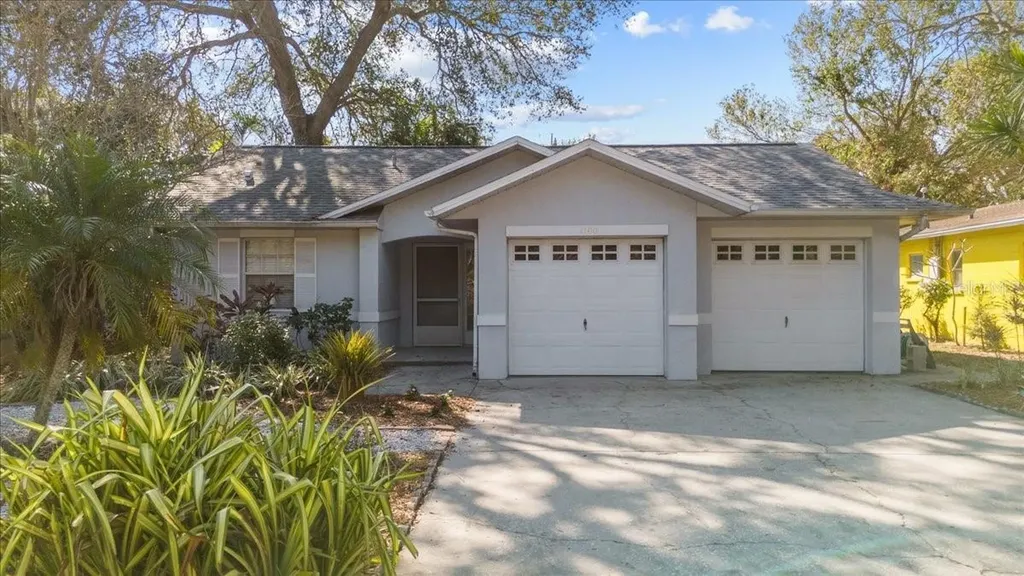 1100 52nd Avenue N St Petersburg FL 33703