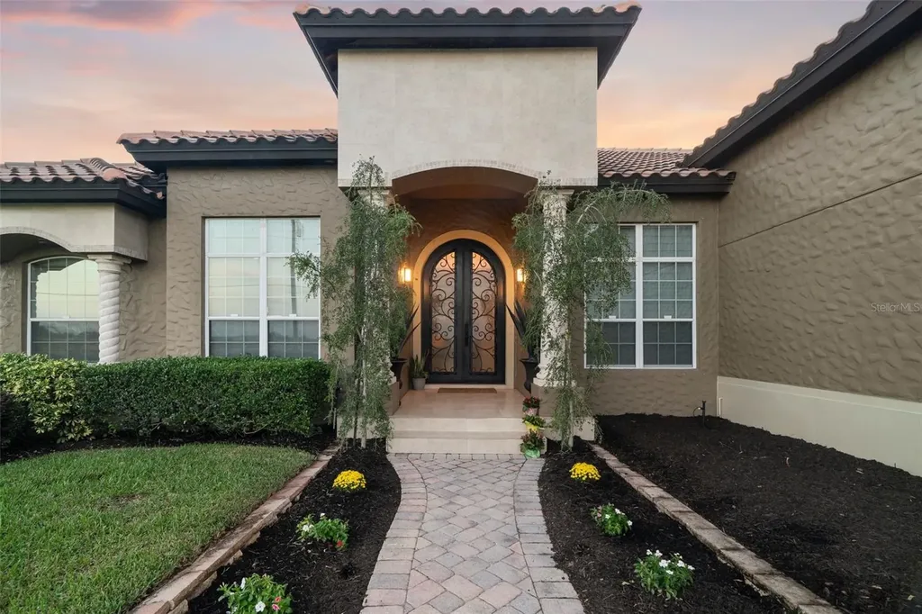 1384 E Lake Shore Boulevard Kissimmee FL 34744