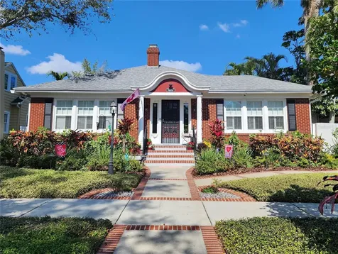 635 13th Avenue NE St Petersburg FL 33701