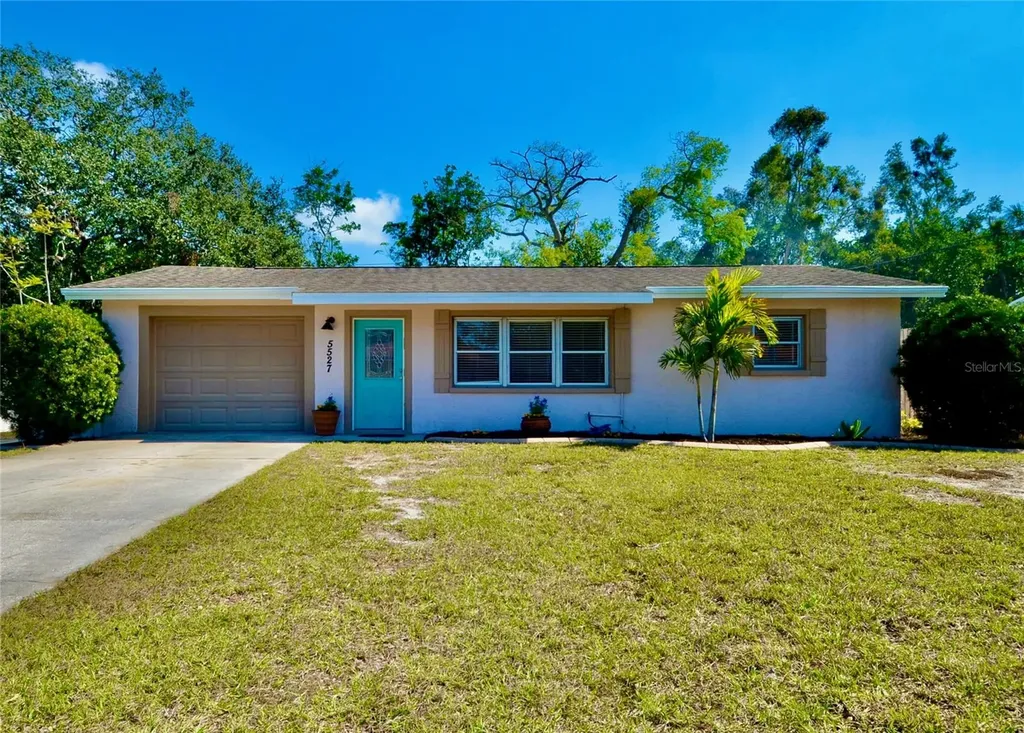 5527 20th Street W Bradenton FL 34207