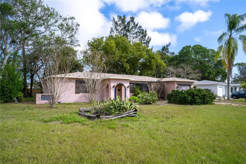 737 Bay Vista Boulevard S St Petersburg FL 33705