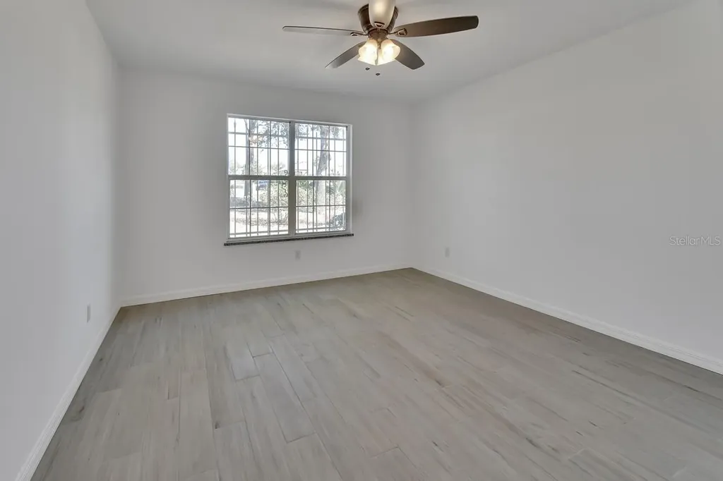 2400 S Glen Eagles Drive Deland FL 32724