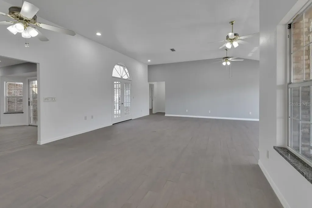 2400 S Glen Eagles Drive Deland FL 32724