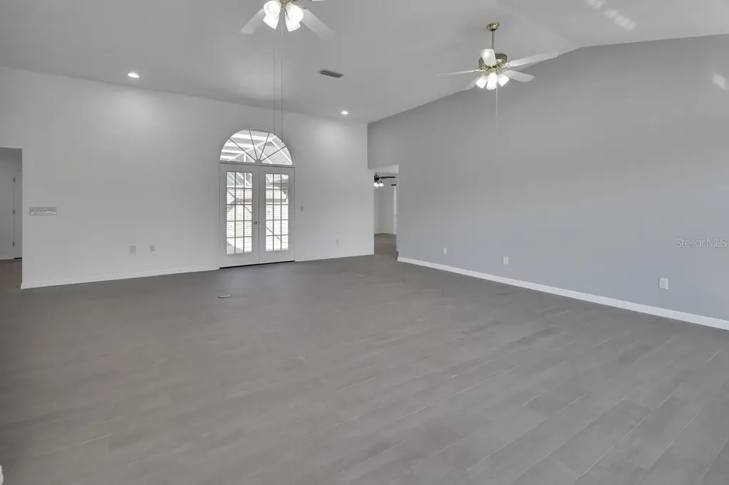 2400 S Glen Eagles Drive Deland FL 32724