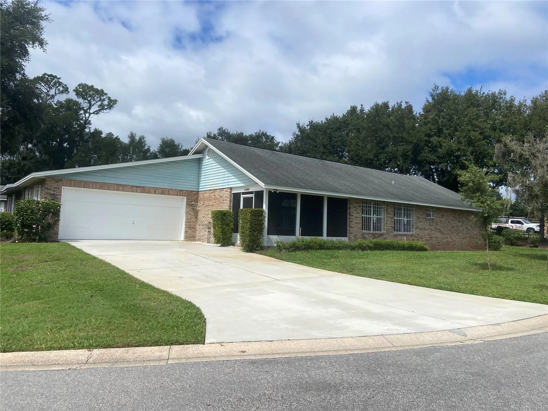 2400 S Glen Eagles Drive Deland FL 32724