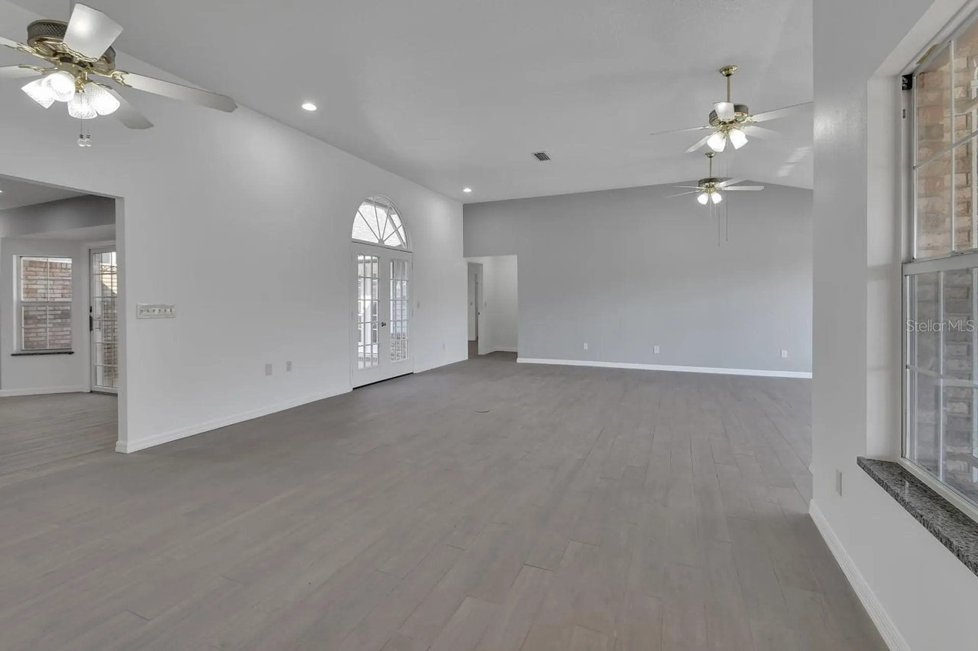 2400 S Glen Eagles Drive Deland FL 32724