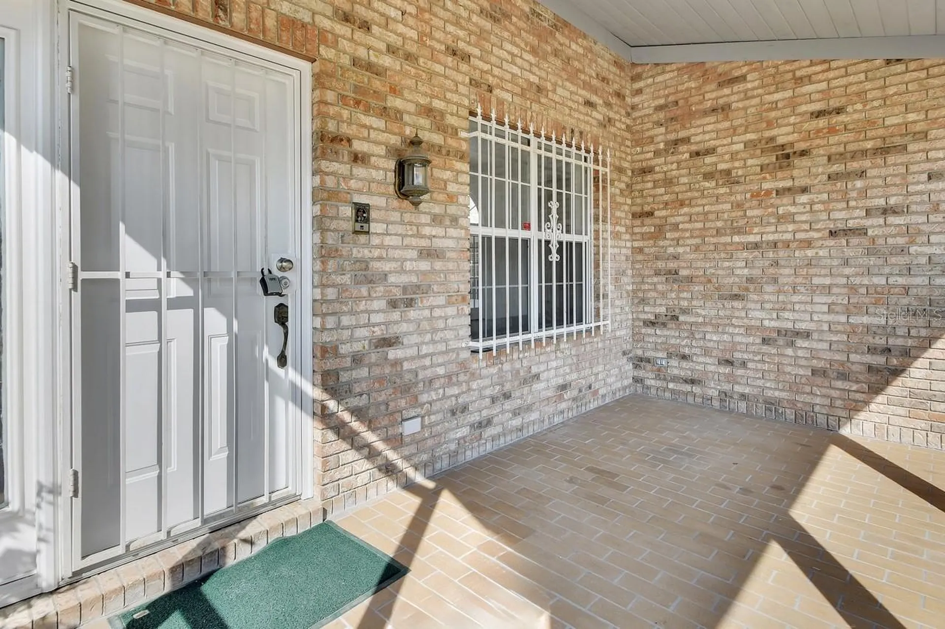 2400 S Glen Eagles Drive Deland FL 32724