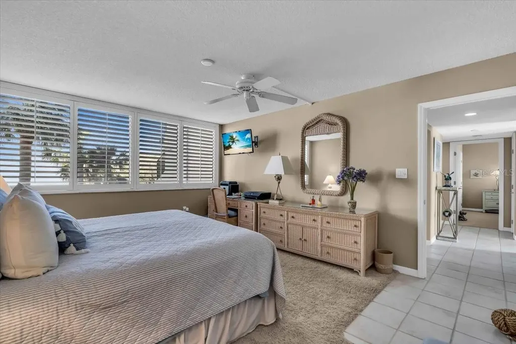 6263 Midnight Pass Road Sarasota FL 34242