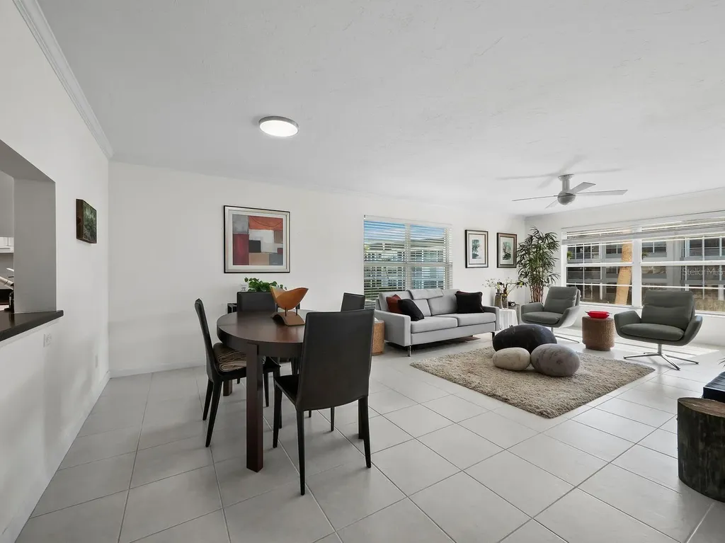 4400 Exeter Drive Longboat Key FL 34228