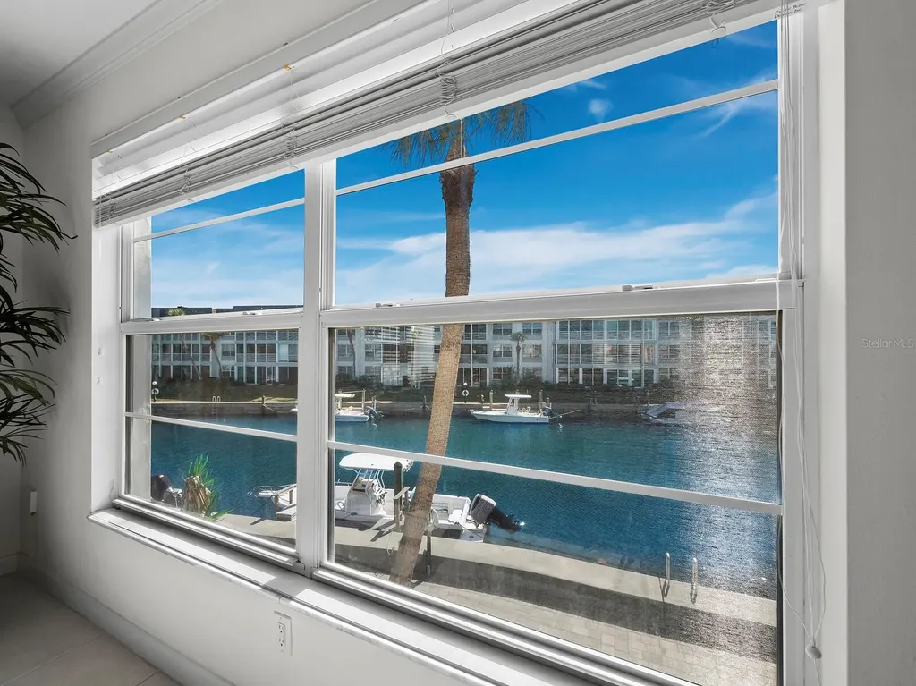 4400 Exeter Drive Longboat Key FL 34228