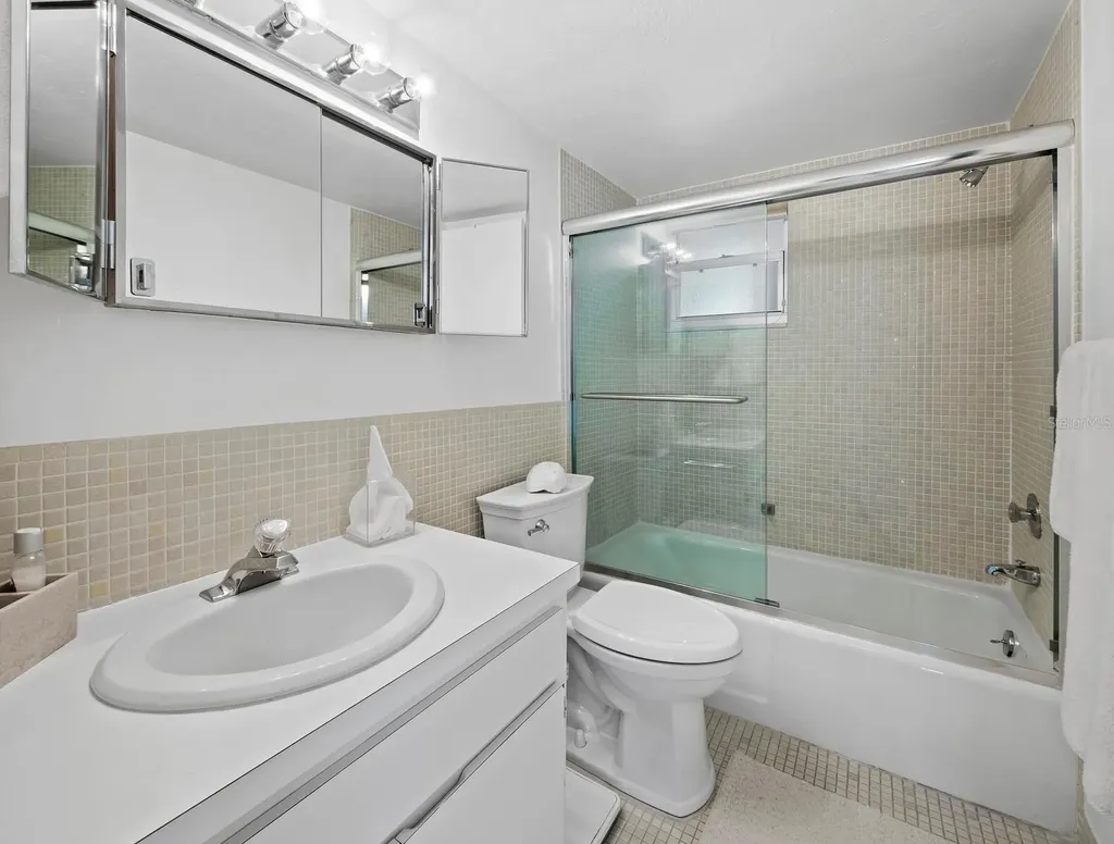 4400 Exeter Drive Longboat Key FL 34228