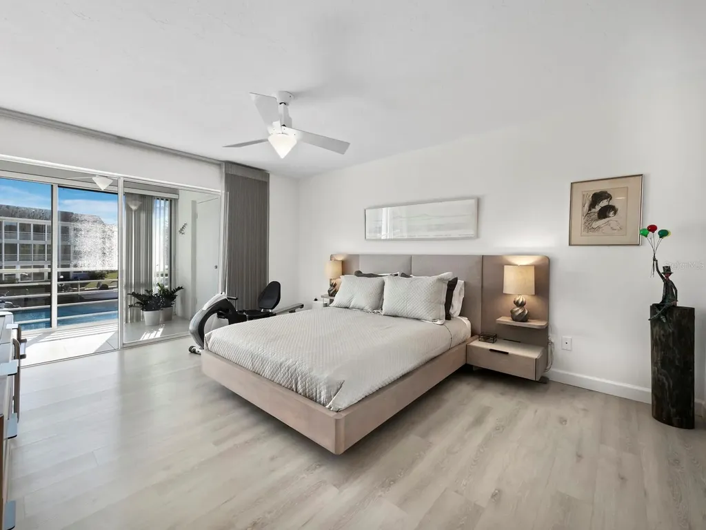 4400 Exeter Drive Longboat Key FL 34228