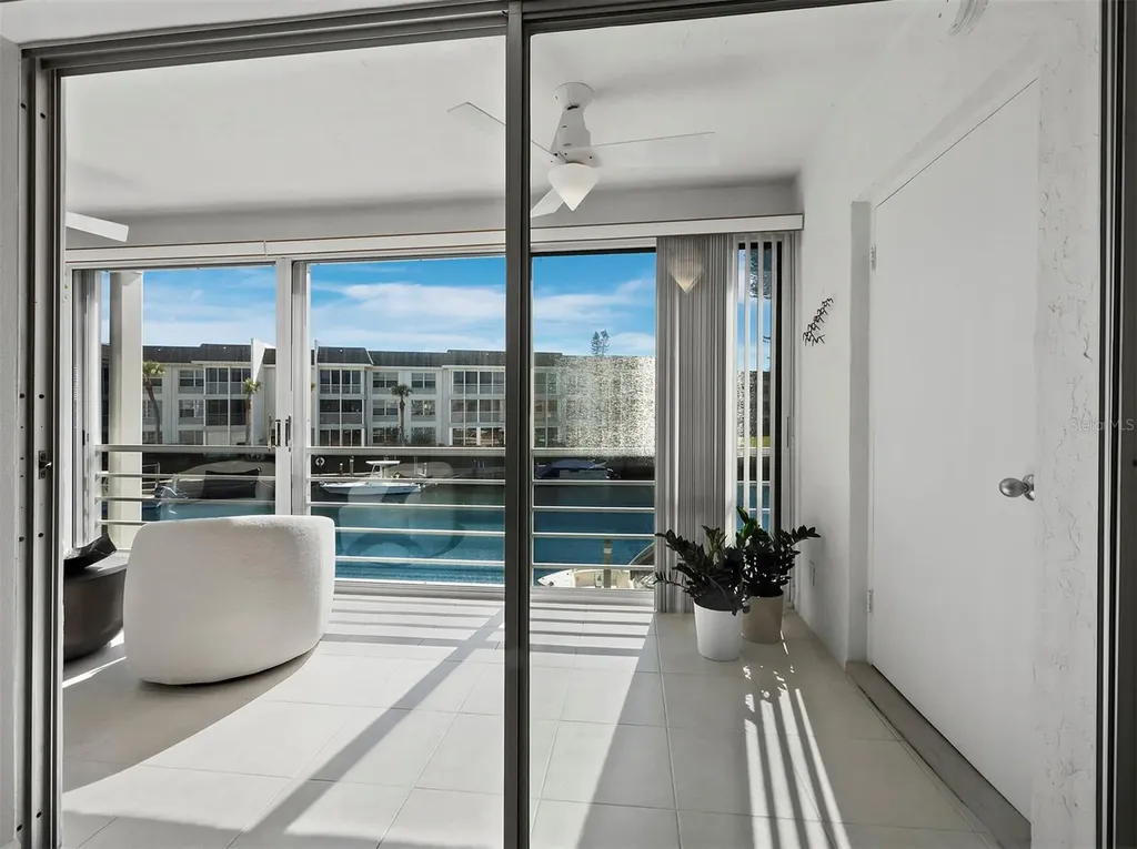 4400 Exeter Drive Longboat Key FL 34228