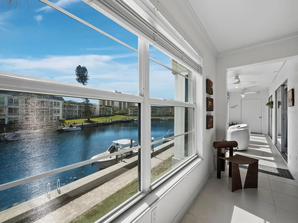 4400 Exeter Drive Longboat Key FL 34228
