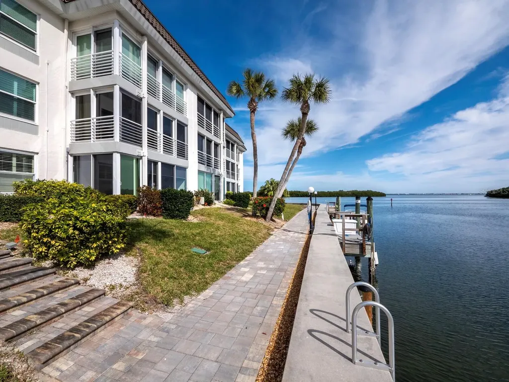 4400 Exeter Drive Longboat Key FL 34228