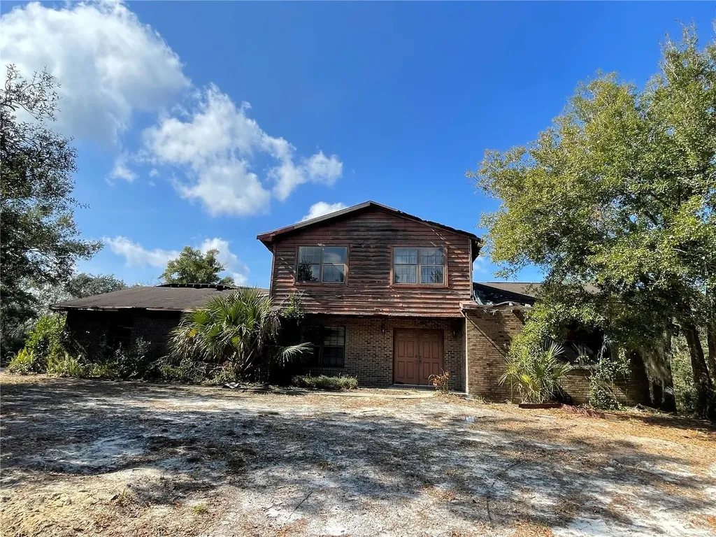 1360 N Carpenter Road Titusville FL 32796