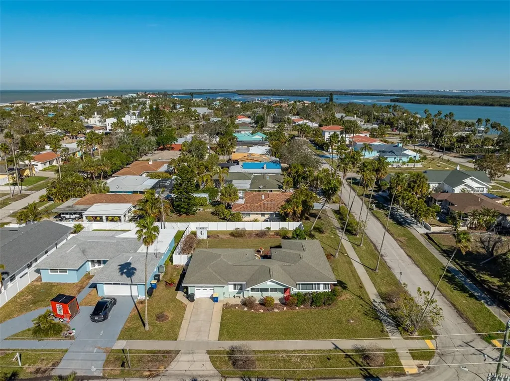 66 Kipling Plaza Clearwater Beach FL 33767