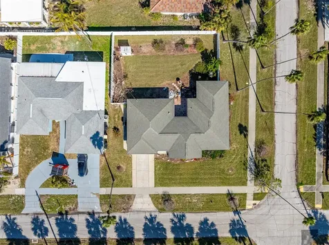 66 Kipling Plaza Clearwater Beach FL 33767