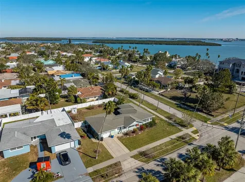 66 Kipling Plaza Clearwater Beach FL 33767
