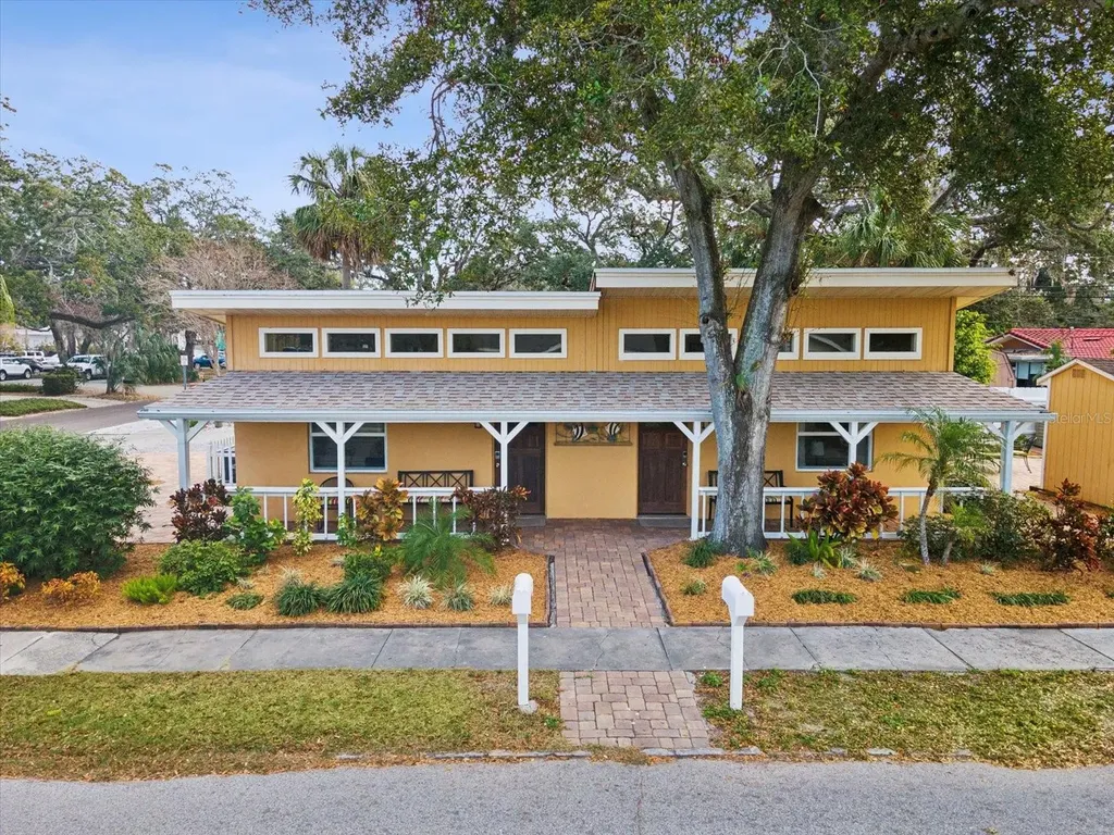 212 8th Avenue S Safety Harbor FL 34695