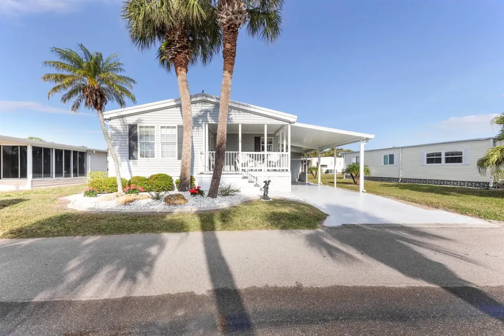 2100 Kings Highway Port Charlotte FL 33980