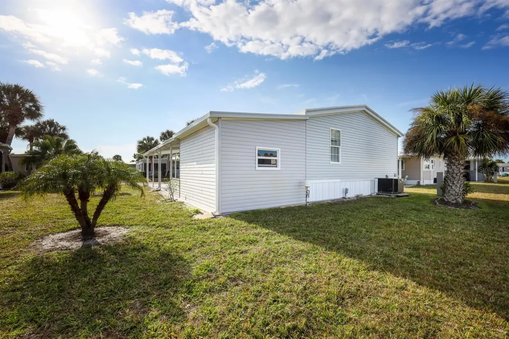 2100 Kings Highway Port Charlotte FL 33980