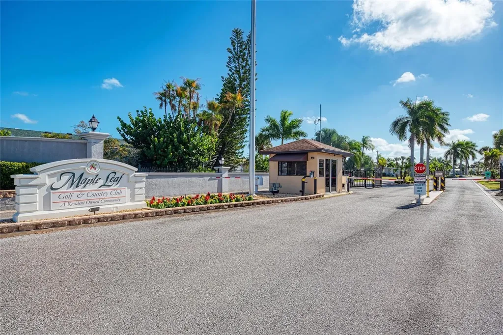 2100 Kings Highway Port Charlotte FL 33980