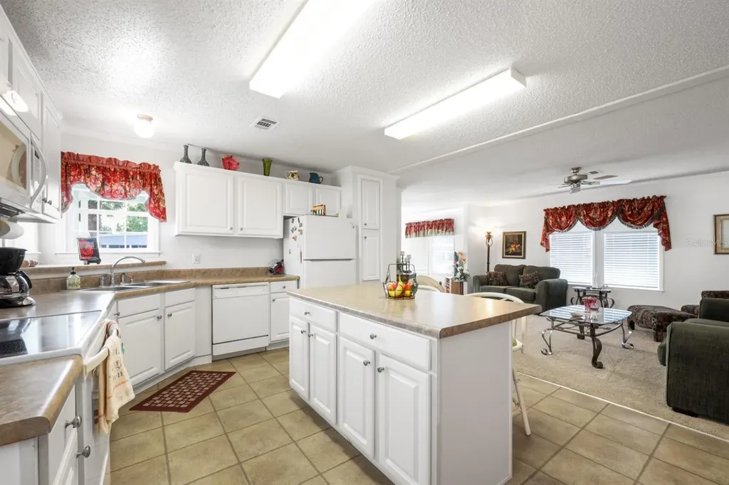2100 Kings Highway Port Charlotte FL 33980