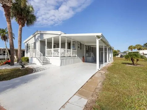 2100 Kings Highway Port Charlotte FL 33980