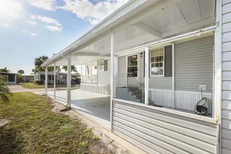 2100 Kings Highway Port Charlotte FL 33980