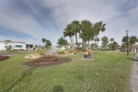 2100 Kings Highway Port Charlotte FL 33980