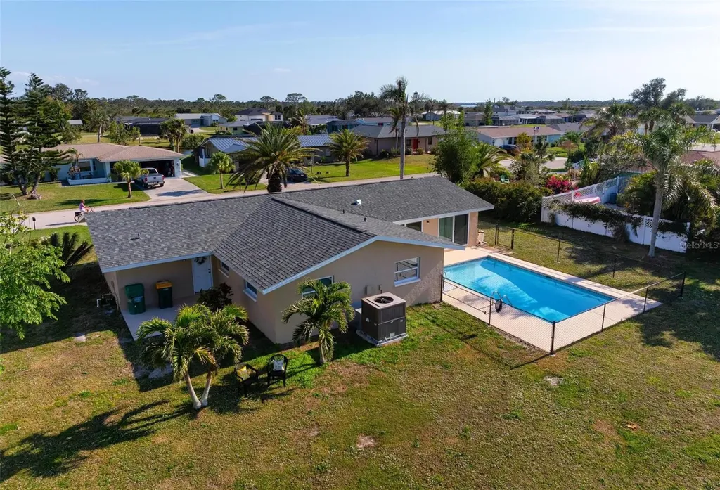 84 Caddy Road Rotonda West FL 33947