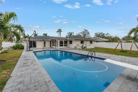 6345 Tanglewood Drive NE St Petersburg FL 33702
