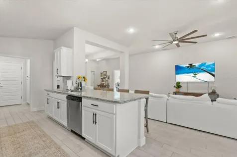 2556 Averland Loop North Port FL 34287