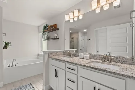 2556 Averland Loop North Port FL 34287