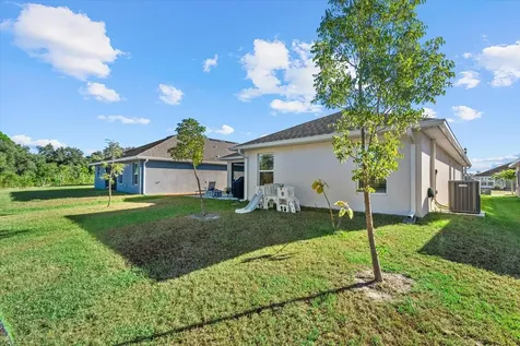 2556 Averland Loop North Port FL 34287