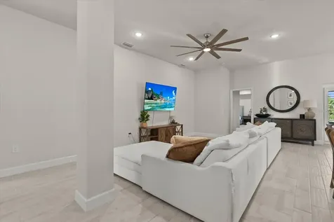 2556 Averland Loop North Port FL 34287