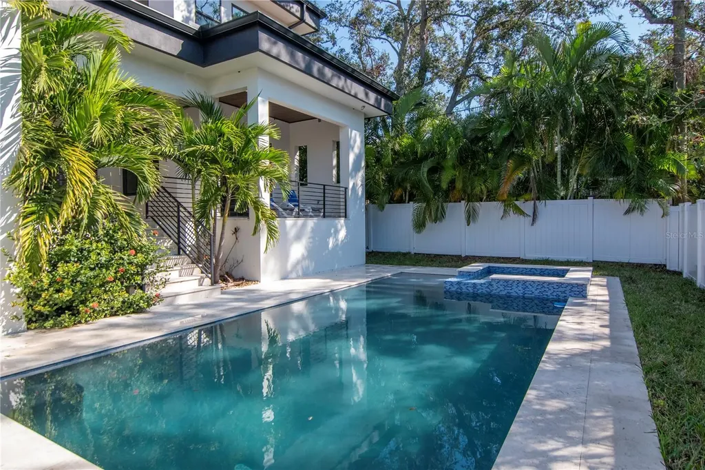4604 W Lowell Avenue Tampa FL 33629