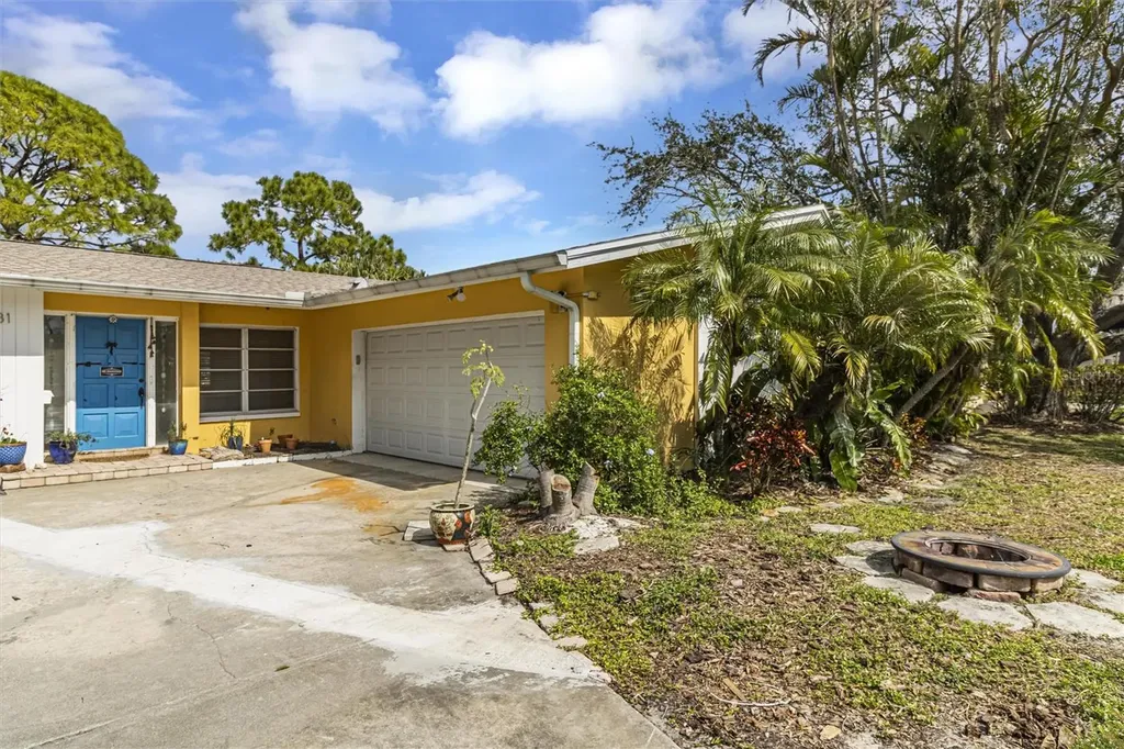 1431 54th Avenue NE St Petersburg FL 33703